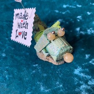 Green Puppy ~ Paper Weight